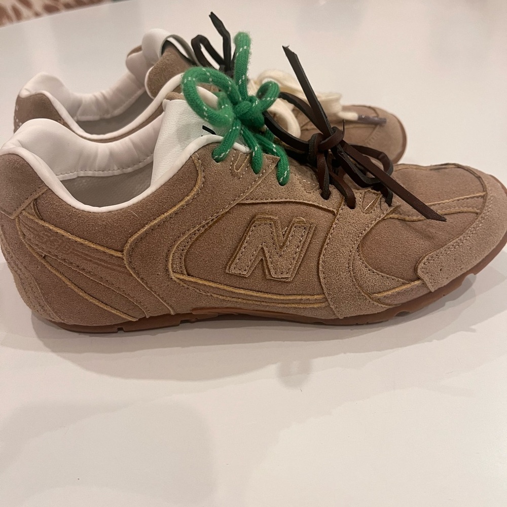 New Balance Women's Tan Sneakers
